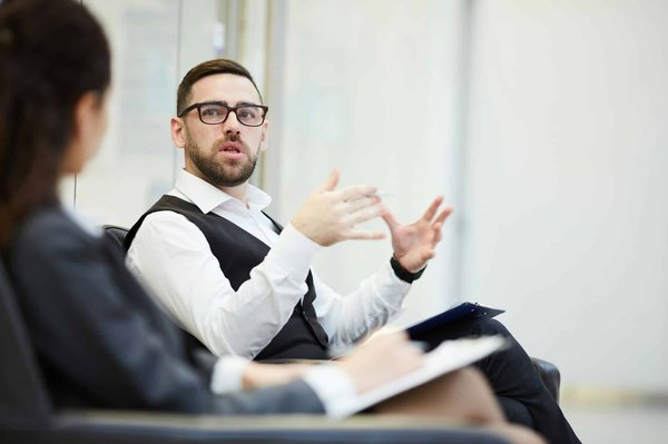 Quelles sont les meilleures pratiques pour le marketing digital des entreprises de services financiers ?